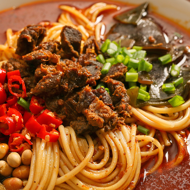 香辣招牌酸菜红烧牛肉面大块肉带酱料调味包碱面待煮面条满39包邮 - 图2