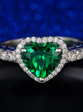 纯银镶嵌克拉宝石女款祖母绿戒指