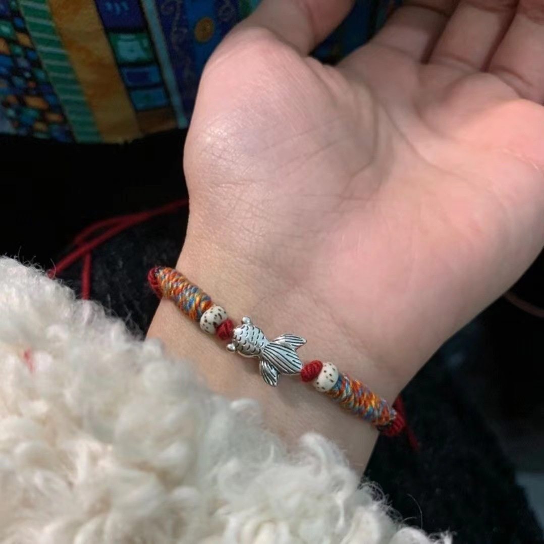 小红书同款锦鲤醒狮本命年编织红绳手链轻奢小众高级设计感新中式,淘宝优惠券,粉丝福利购,淘宝优惠卷