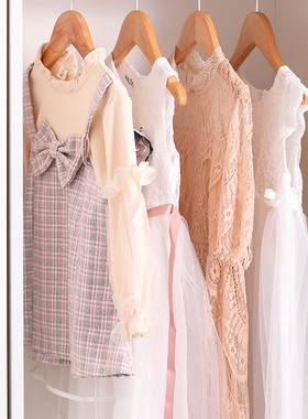 【八度空间】样板间儿童房女孩房衣帽间装饰摆件衣服连衣裙子鞋帽