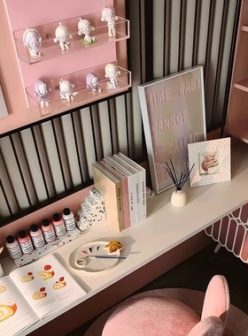 【八度空间】儿童房样板间泡泡玛特主题书桌面卡通手办书籍摆件