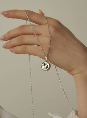 PAUSA ANN 极简设计感凹面实心吊坠长项链/毛衣链