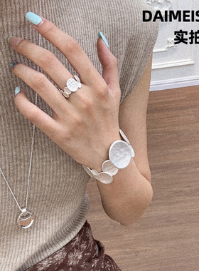 简约时尚百搭不规则马鞍包吊坠长项链配饰女轻奢小众高级感毛衣链