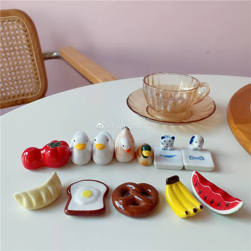 Веселый музей Life Cute Fruit Animal Bread Ceramic Chopsticks Shelf Japan-style Chopsticks Pillow Pillow Chopsticks