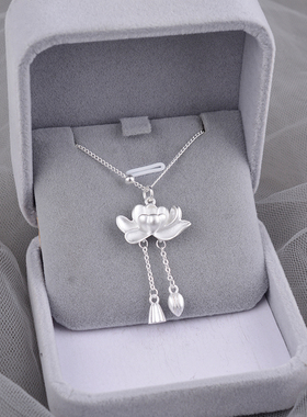 925纯银项链女2026新款莲花吊坠高级高级轻奢锁骨链生日礼物刻字