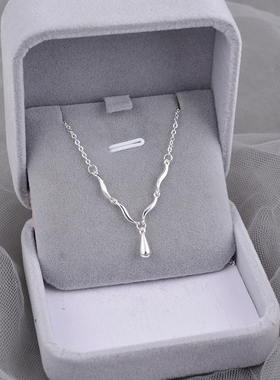 925纯银水滴项链2026新款轻奢小众高级锁骨链简约百搭毛衣链刻字