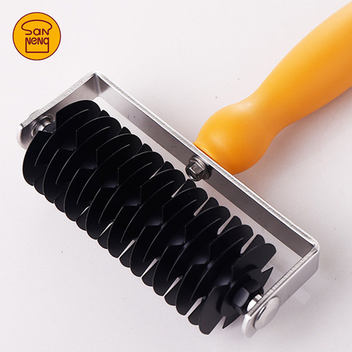 三能烘焙工具SN4217不锈钢拉网刀轮刀饼干披萨打孔器针车轮SN4218 - 图1