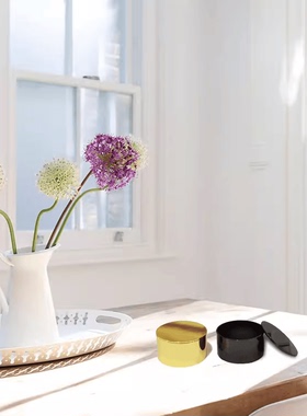 白色陶瓷花瓶北欧现代简约