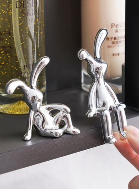 北欧现代电镀创意兔子摆件轻奢客厅汽车潮玩摆件电视柜房间装饰物