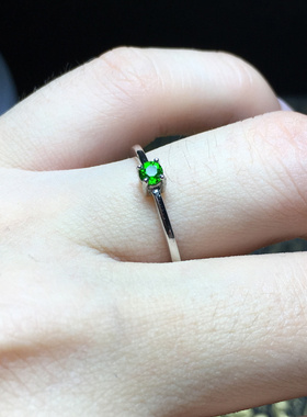 小巧风低调奢华款天然透辉石戒指