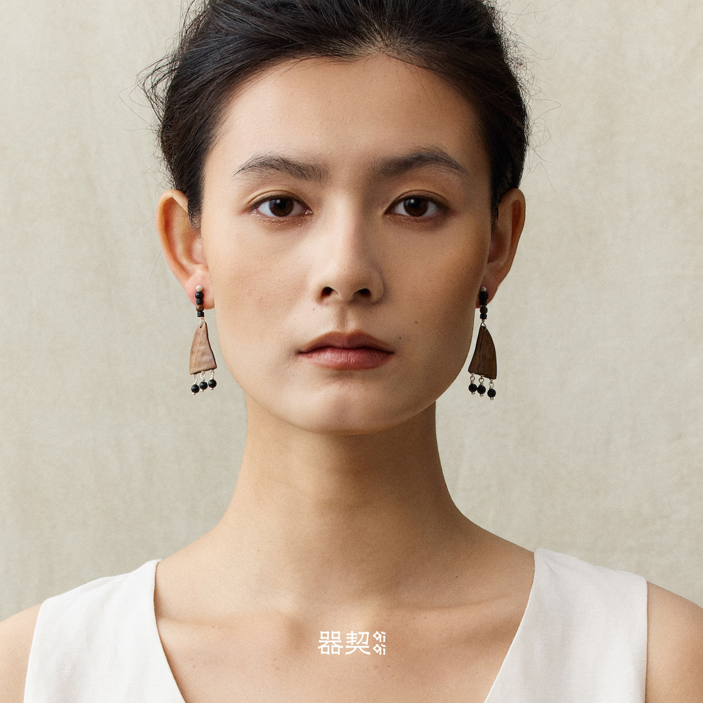 QIQI器契 鸣角牛骨红石耳坠 纯银原创设计乌金银饰耳饰耳环 默叙,淘宝优惠券,粉丝福利购,淘宝优惠卷