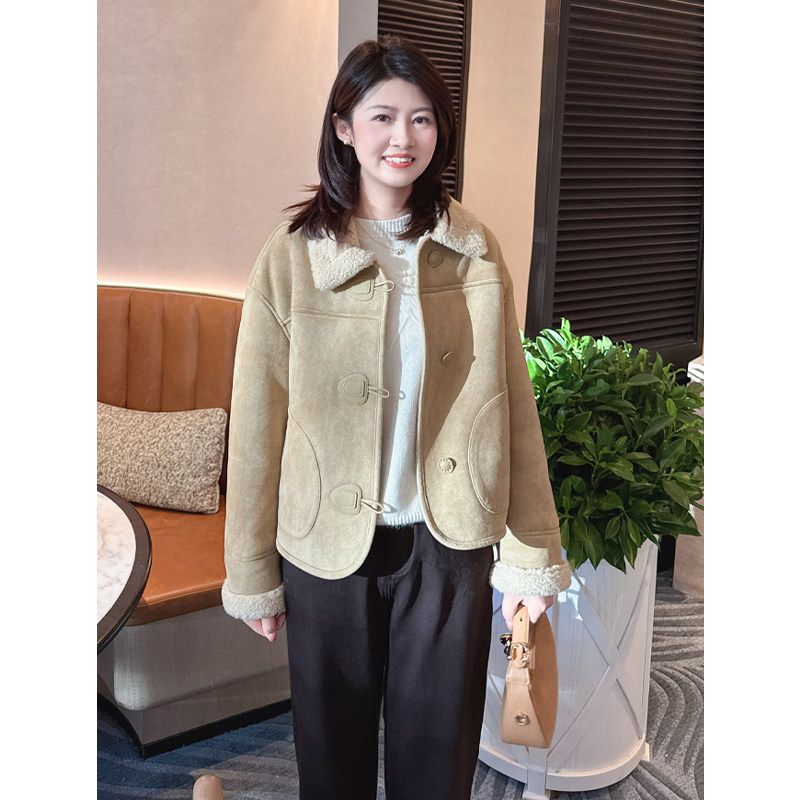 紫璐莱冬日暖调~复古减龄翻领短款皮毛一体羊羔毛麂皮绒外套女54X,淘宝优惠券,粉丝福利购,淘宝优惠卷