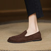 Women's slip-on loafers with deep mouth and low heel