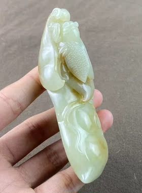 新疆和田玉且末料一鸣惊人手把件