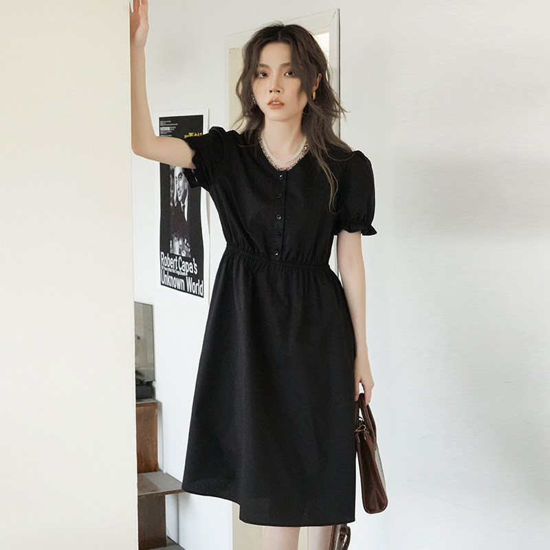黑色夏季2022新款泡泡袖气质连衣裙 泛爱众连衣裙