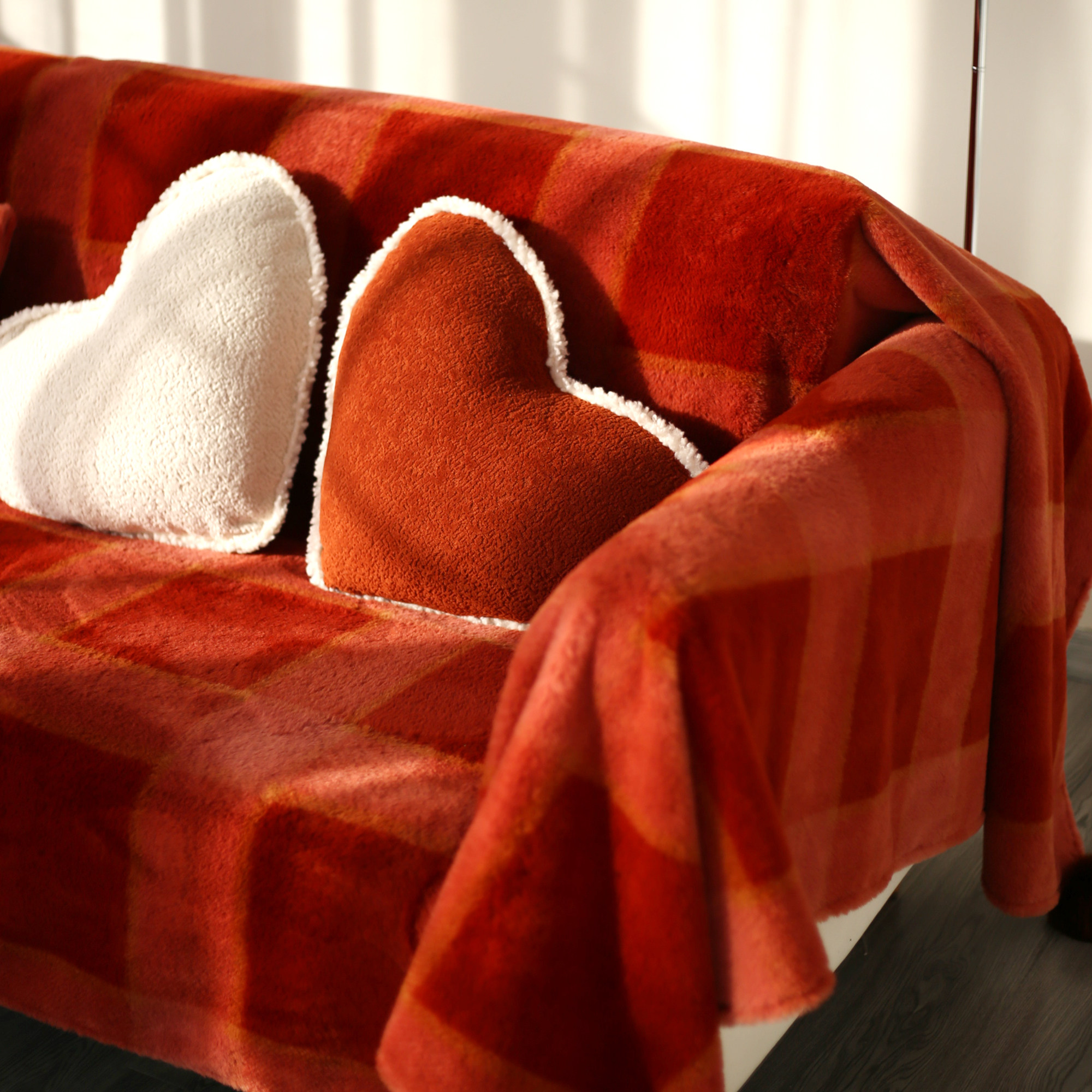 新年加厚仿兔毛绒沙发盖布2025冬季红色喜庆防滑沙发套罩耐抓挠,淘宝优惠券,粉丝福利购,淘宝优惠卷