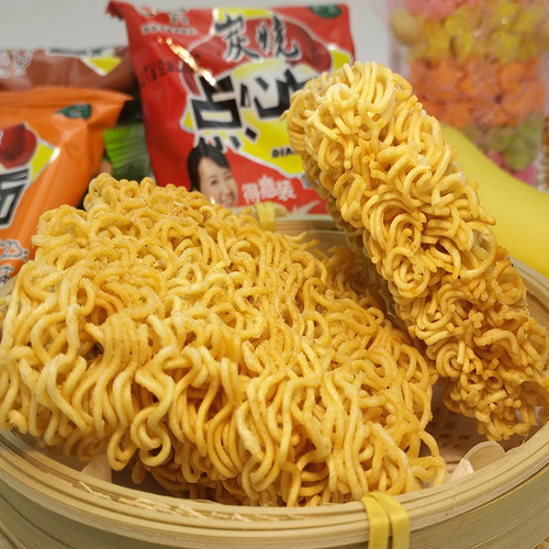 京辉炭烧点心面干脆面干吃整箱混装方便面休闲儿童零食清真小零食 - 图1