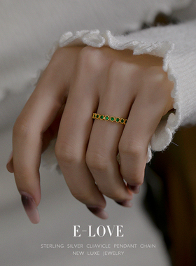 祖母绿锆石开口食指戒戒指