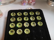 Boutique High Carbon zircons with high carbon zircons