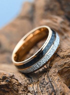 宽球面钨金戒指镶陨石的碳纤维