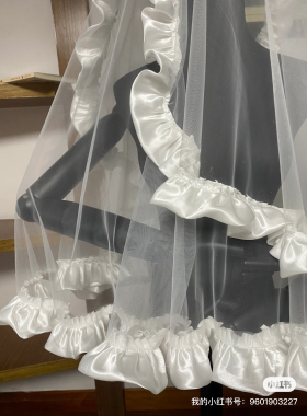 小众设计缎面荷叶边头纱结婚新娘主婚纱头纱旅拍写真礼服造型配饰
