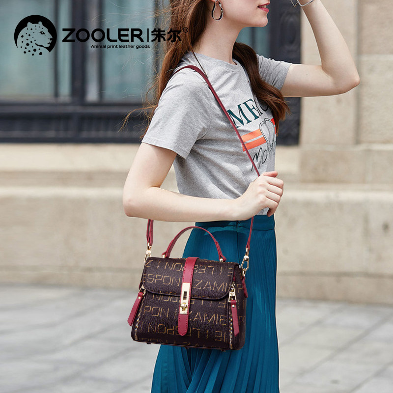 2020新款小ck时尚百搭女流行小方包 zooler朱尔永铨女士包袋