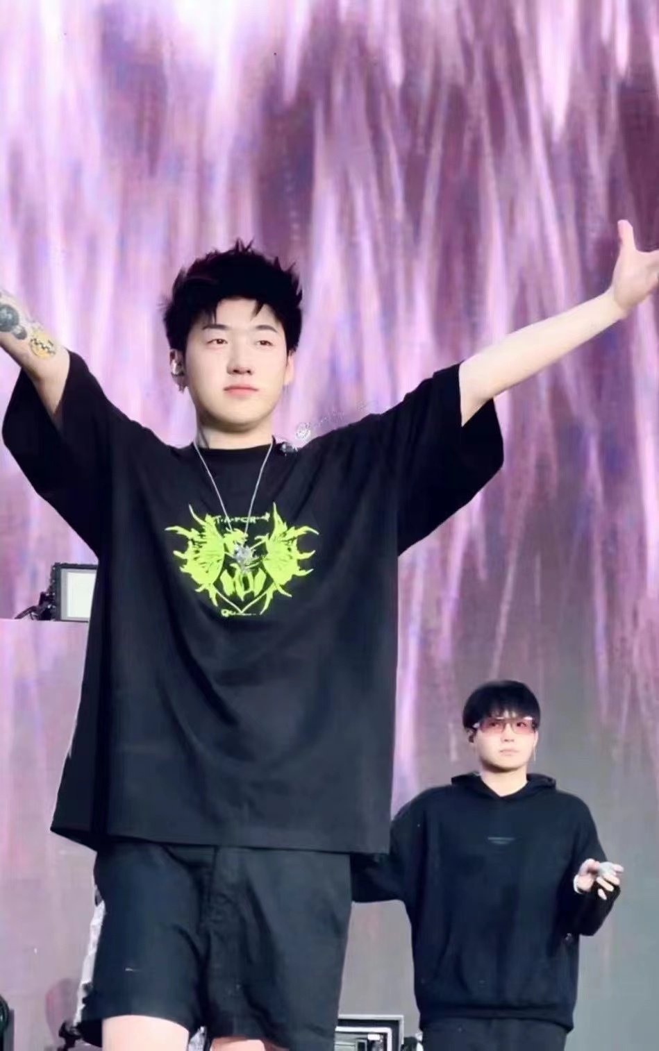 MRLEE independent style Maatarts 21World Tour fluorescent green Sanskrit short-sleeved T-shirt