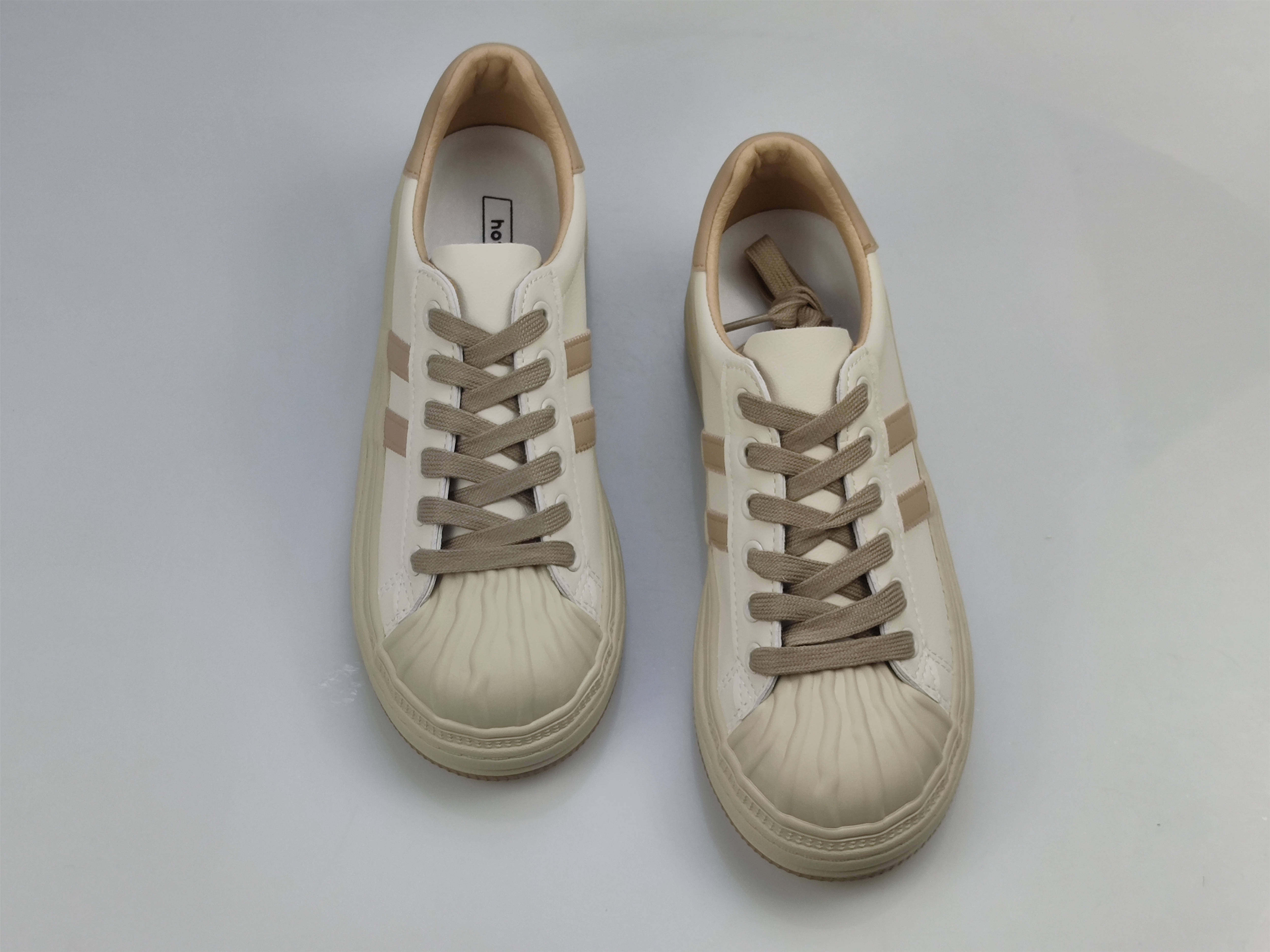 hotwind热风小白鞋女德训全新正品2022年秋季新款断码清仓韩版