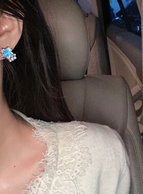 精致蓝色不对称星月珍珠耳钉