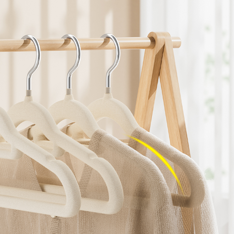 日本植绒衣架无痕防滑家用整理师专用防肩角晾挂衣服收纳加粗撑子 - 图0