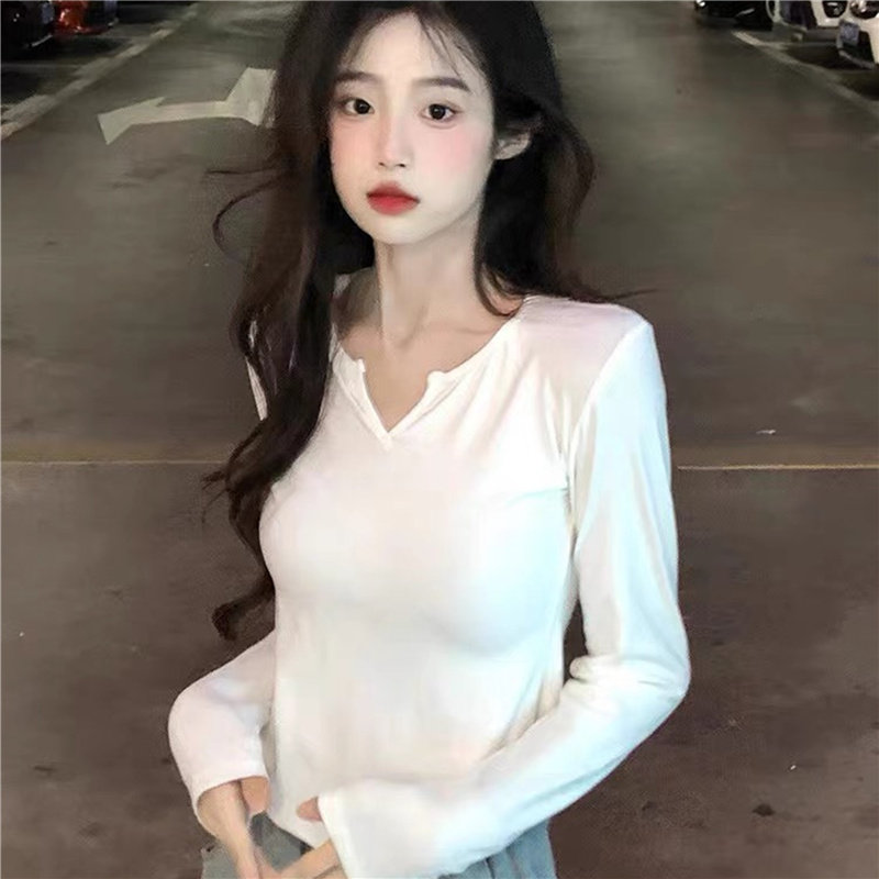 纯欲风辣妹V领长袖T恤女装秋季2024新款白色修身显瘦内搭打底上衣