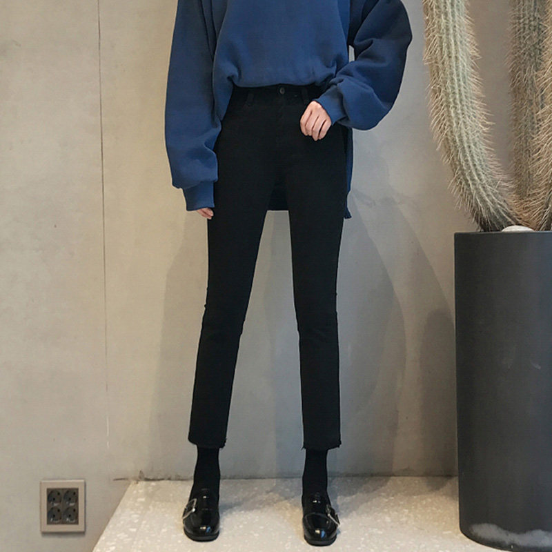 黑色微喇秋冬2021年秋新款牛仔裤 蓝瑟牛仔裤