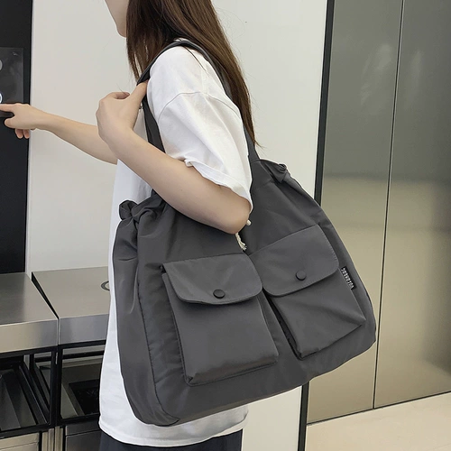 Универсальная сумка на одно плечо, нейлоновая вместительная и большая сумка через плечо, коллекция 2022, подходит для студента