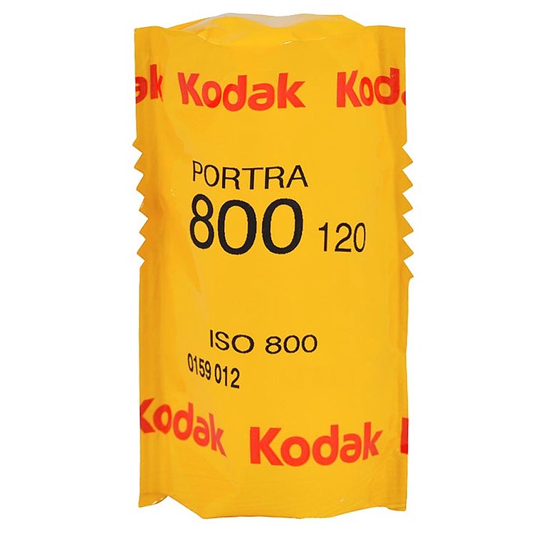 KODAK 柯达 PORTRA 800 120胶卷 专业高速彩色人像负片 2025.5 - 图1