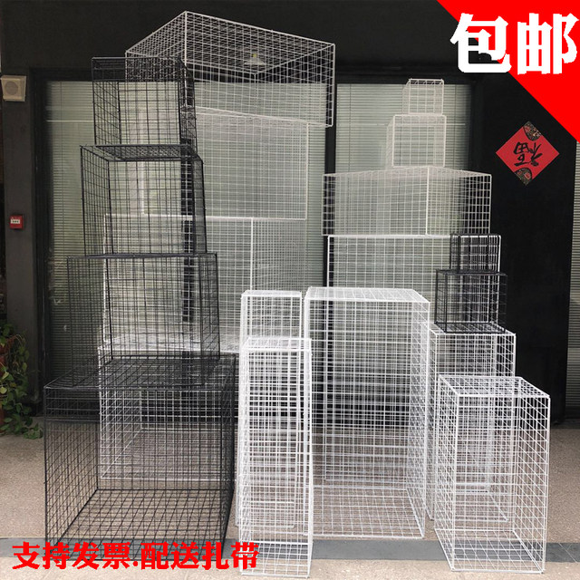 Black and white mesh grid wedding arrangement wedding combination
