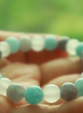 「甜猫盒子」海蓝宝石鹰眼石月光石水晶手链招财旺事业平安女手串