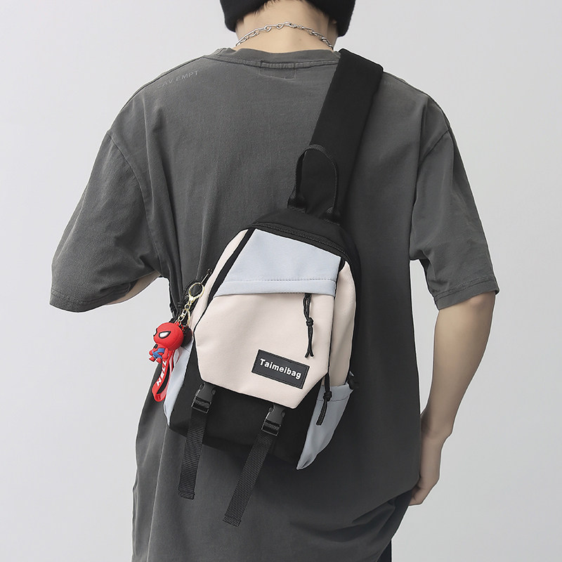 潮牌男士潮流胸包休闲日系单肩小包 大牙男士包袋