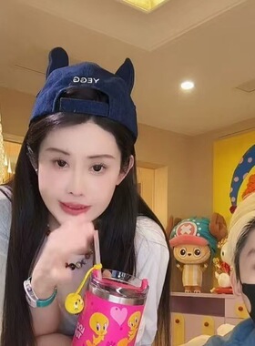 YEG翅膀耳朵字母刺绣牛仔棒球帽