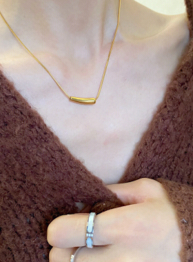 金大气简洁项链立体质感