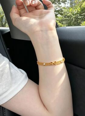 巨显温柔蝴蝶结细手链防水防汗网红同款少女氛围感送礼配饰手表带