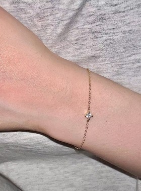 经典款火彩感鼻屎钻纯银手链