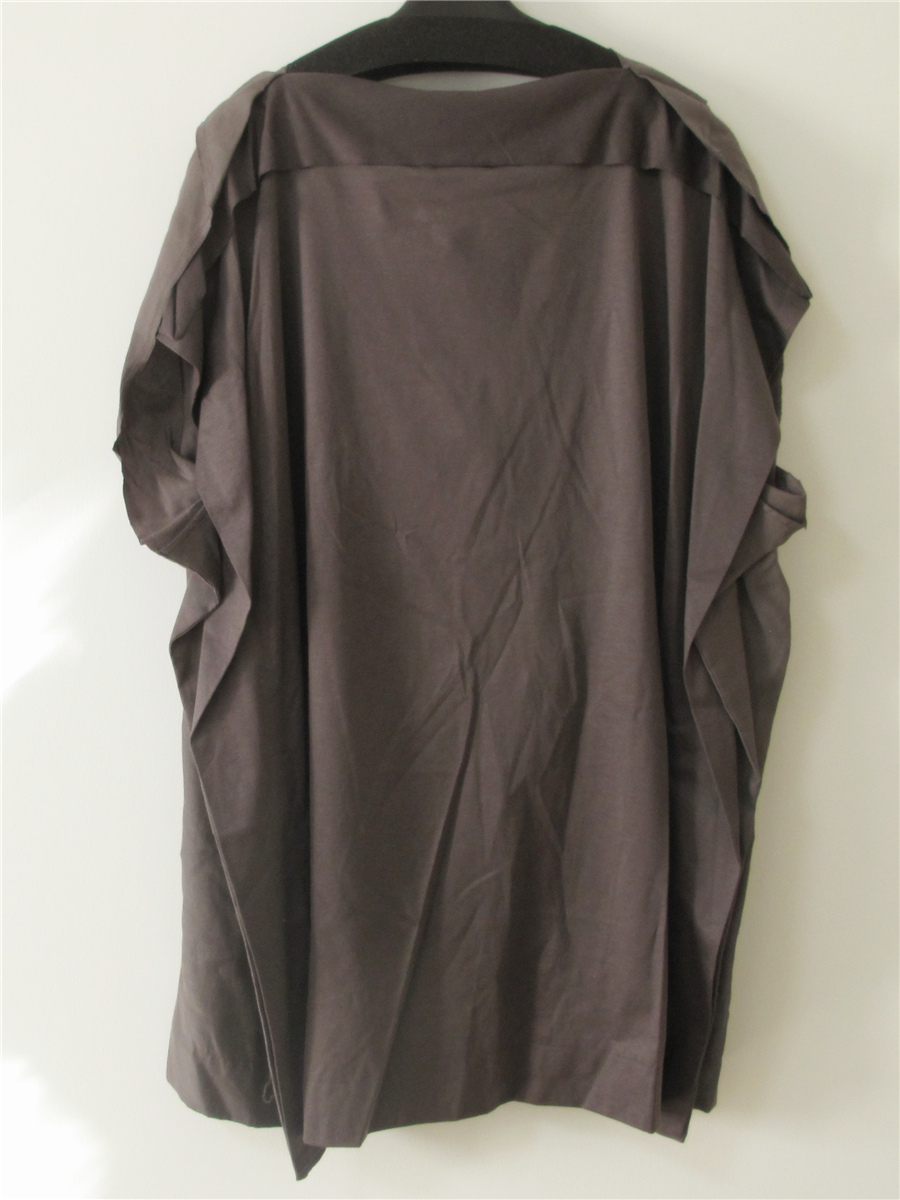 日本制Vivienne Westwood棉混短袖圆领衫 宽松带腰带 2月北京现货