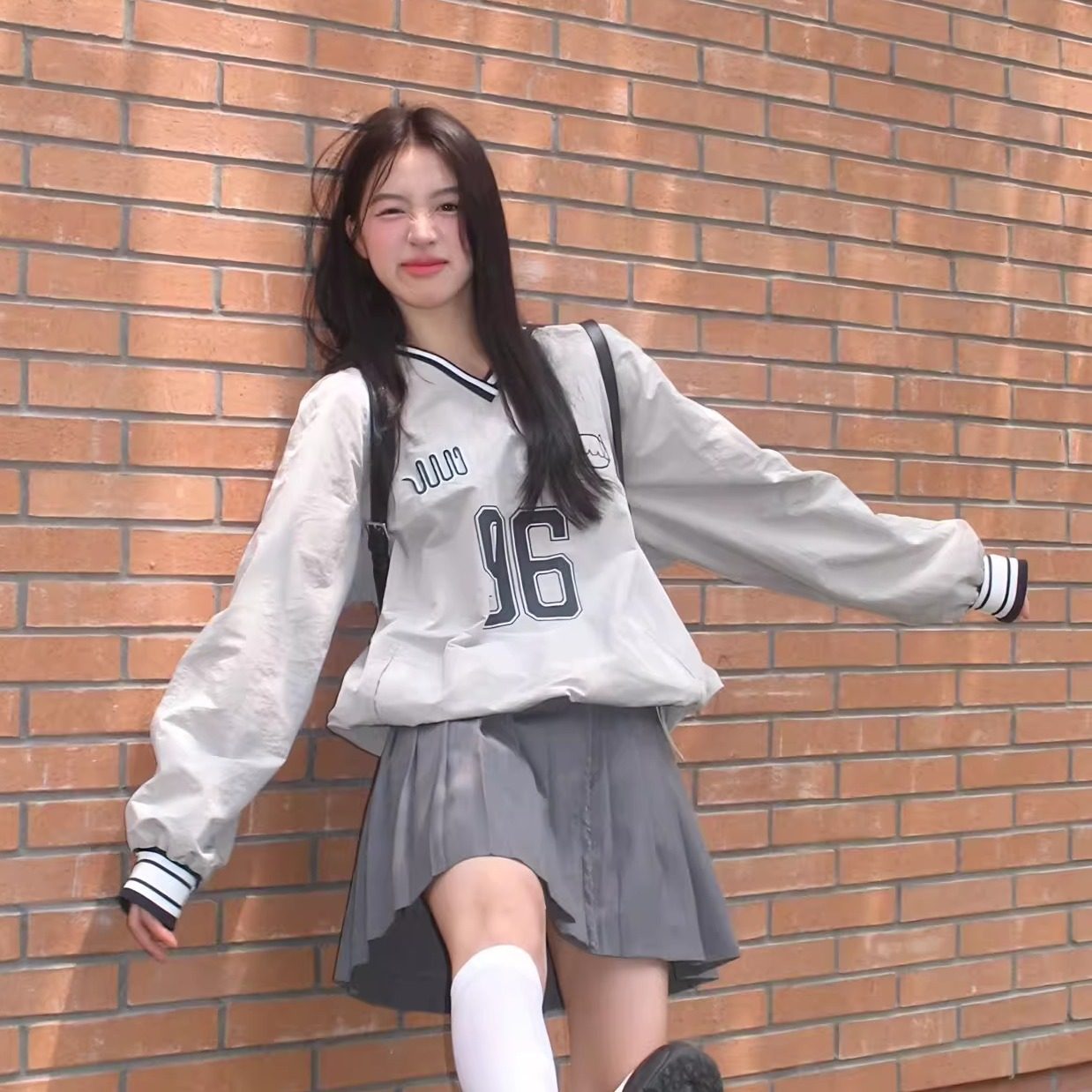 韩国潮牌nieeh卫衣Jennie同款美式复古v领球衣96号宽松冲锋衣上衣