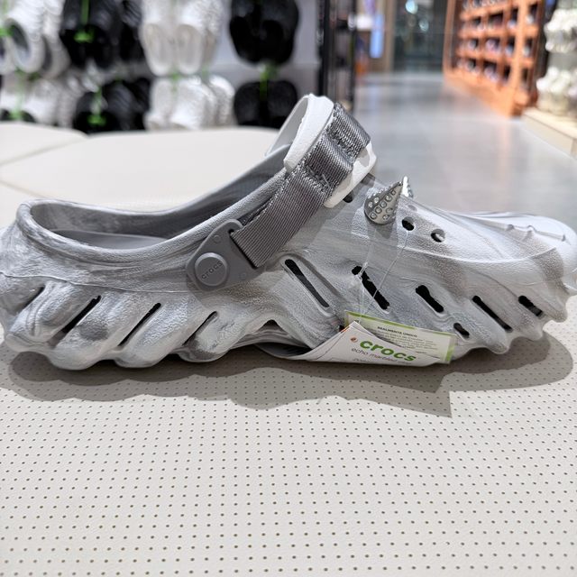 Crocs EchoClog wave non-slip toe cap, lightweight and comfortable wading cushioning hole shoes 208454