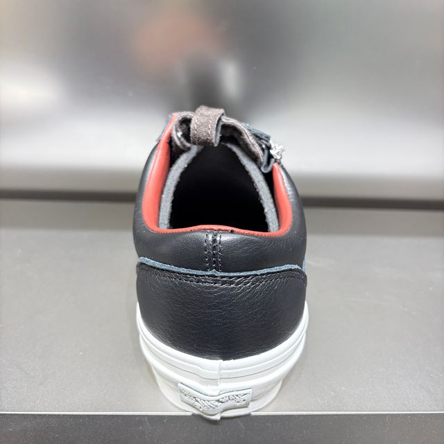 Vans Old Skool 36 25 winter new zipper decorated low-cut sneakers VN000DAABLK