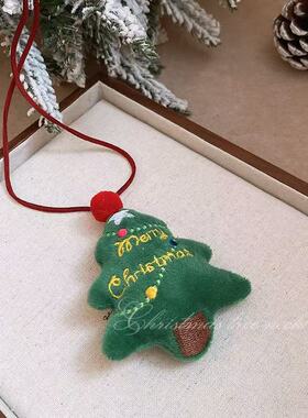 圣诞树毛绒玩偶项链女可爱创意卡通卫衣配饰个性高级感长款毛衣链