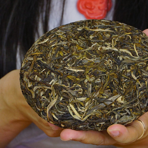 老班章】2017年云南古树春茶普洱茶生饼雨婷家茶铺 200g/饼不退货 - 图2