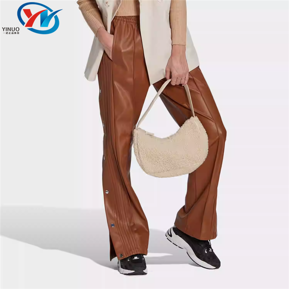 Adidas/阿迪达斯 三叶草 女子侧开纽扣运动皮裤休闲长裤 II6098,淘宝优惠券,粉丝福利购,淘宝优惠卷