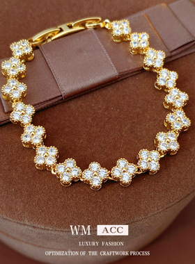 真金电镀镶锆石花朵别扣手链轻奢感精致手环气质小众百搭手饰