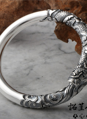 祥云复古风光面龙纹抱柱手工银